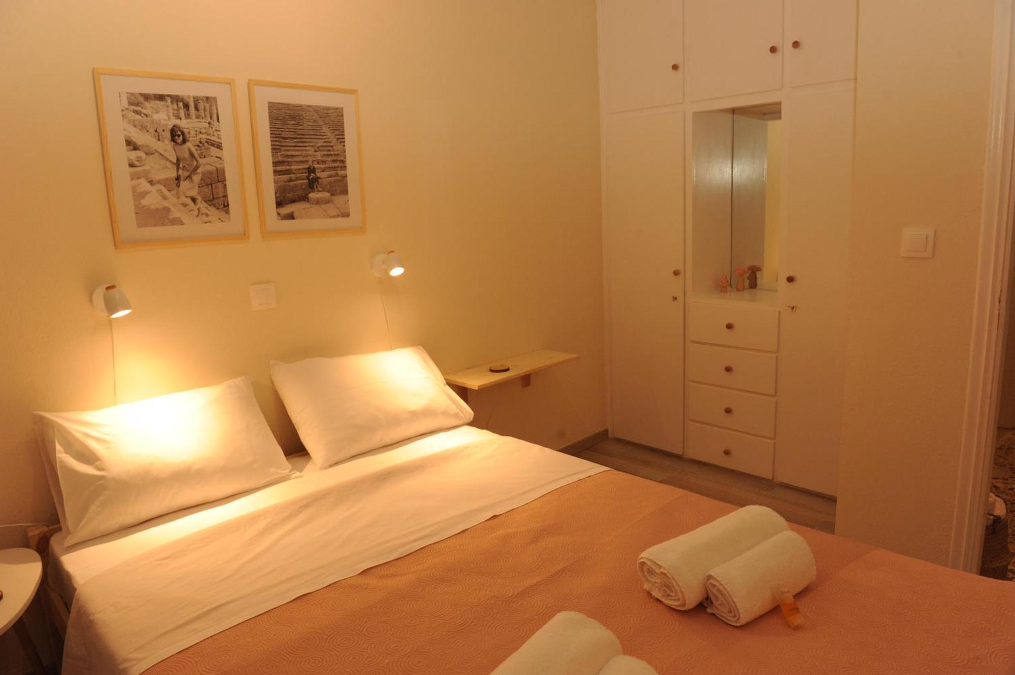 דירות Delphic Moments - Sunny App 3Br, 2Ba With View מראה חיצוני תמונה