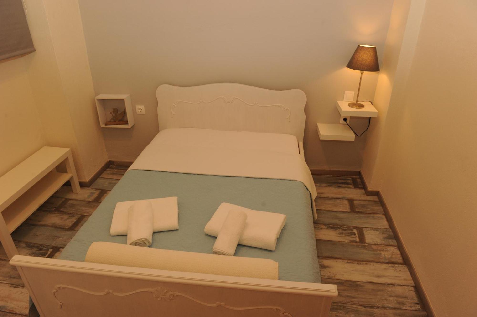 דירות Delphic Moments - Sunny App 3Br, 2Ba With View מראה חיצוני תמונה