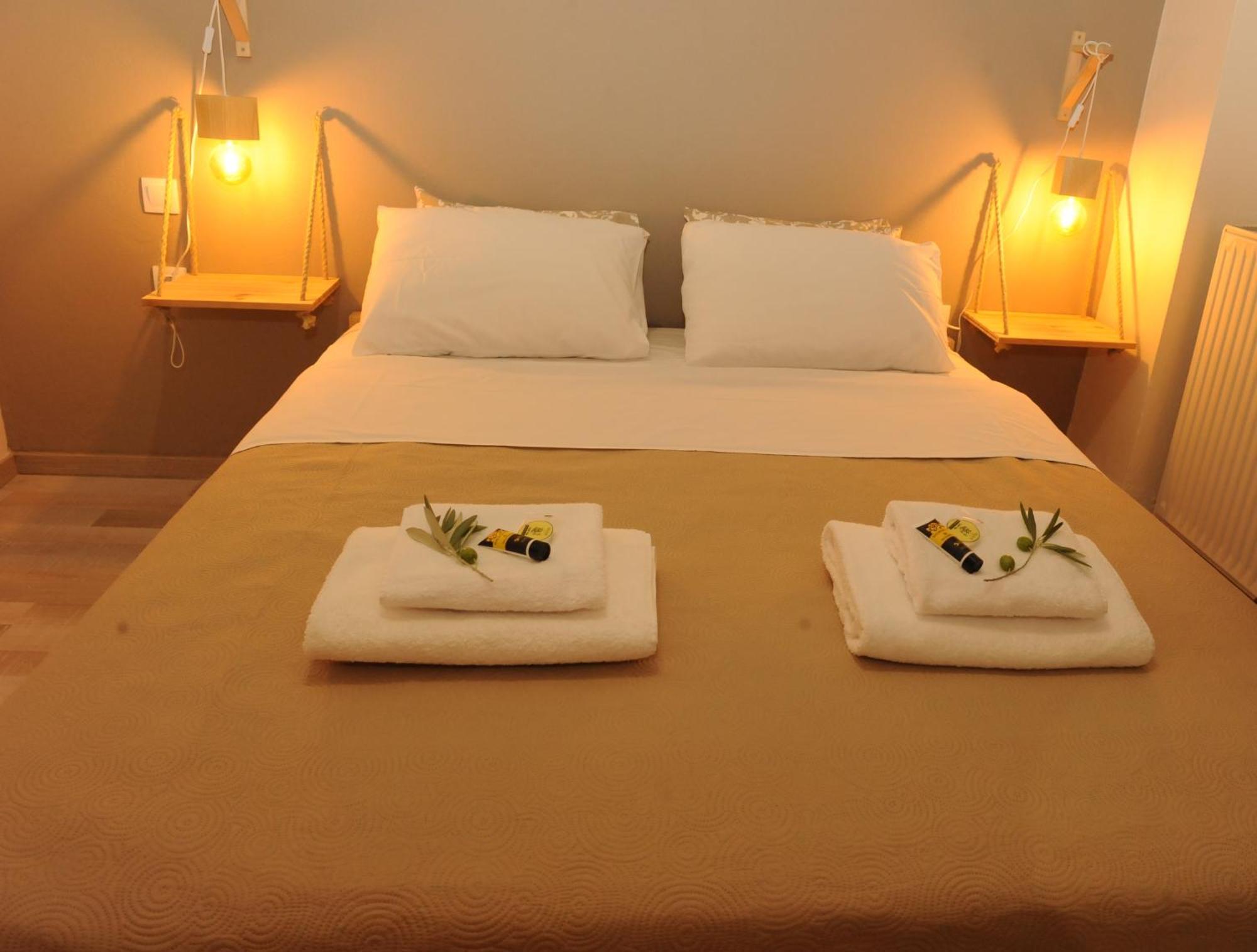 דירות Delphic Moments - Sunny App 3Br, 2Ba With View מראה חיצוני תמונה